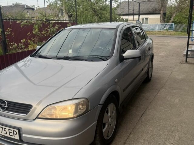 Сірий Опель Астра, об'ємом двигуна 2 л та пробігом 392 тис. км за 3300 $, фото 1 на Automoto.ua