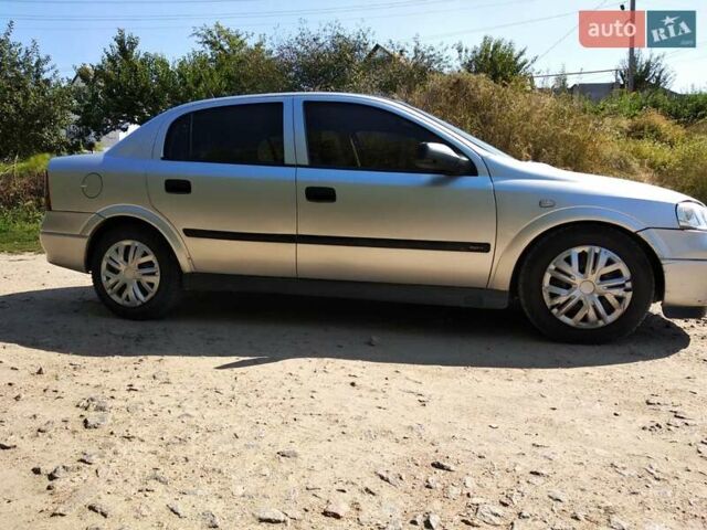 Серый Опель Астра, объемом двигателя 2 л и пробегом 280 тыс. км за 4500 $, фото 1 на Automoto.ua