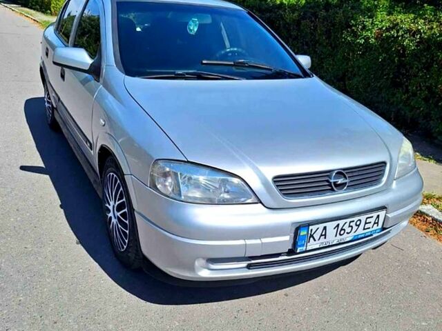 Серый Опель Астра, объемом двигателя 1.8 л и пробегом 0 тыс. км за 2400 $, фото 1 на Automoto.ua