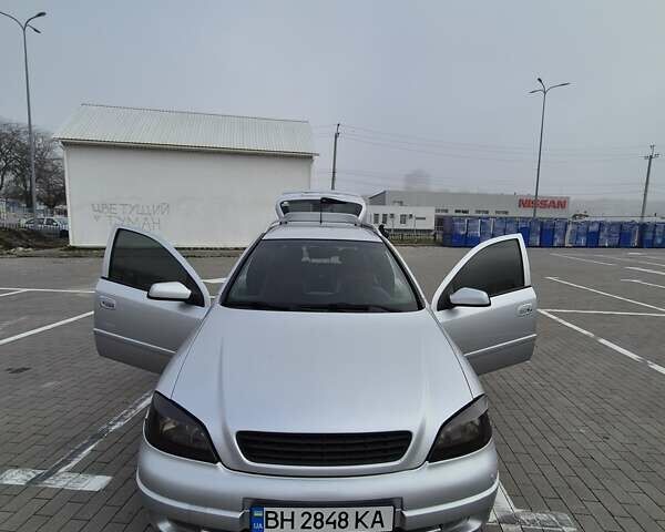 Серый Опель Астра, объемом двигателя 1.36 л и пробегом 349 тыс. км за 3300 $, фото 1 на Automoto.ua