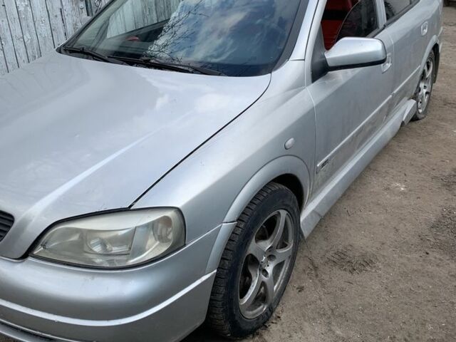 Серый Опель Астра, объемом двигателя 1.8 л и пробегом 395 тыс. км за 2950 $, фото 1 на Automoto.ua