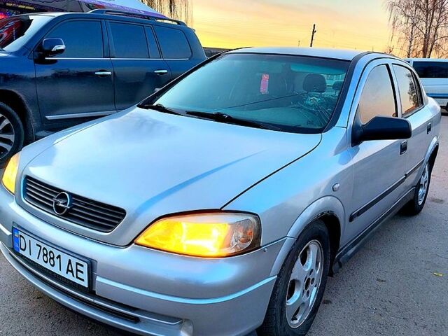 Серый Опель Астра, объемом двигателя 2.2 л и пробегом 347 тыс. км за 3300 $, фото 1 на Automoto.ua