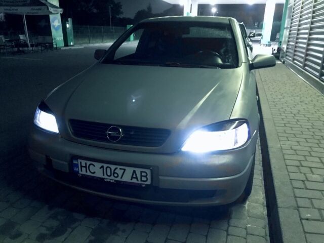 Серый Опель Астра, объемом двигателя 1.4 л и пробегом 420 тыс. км за 1000 $, фото 1 на Automoto.ua