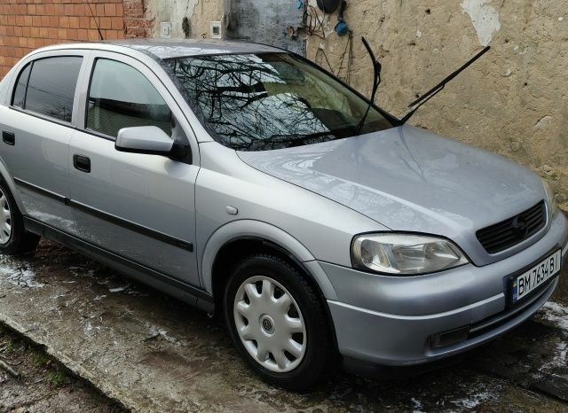 Серый Опель Астра, объемом двигателя 1.8 л и пробегом 310 тыс. км за 3300 $, фото 1 на Automoto.ua