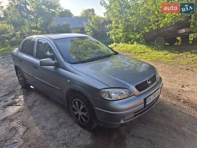 Сірий Опель Астра, об'ємом двигуна 1.6 л та пробігом 322 тис. км за 3100 $, фото 1 на Automoto.ua
