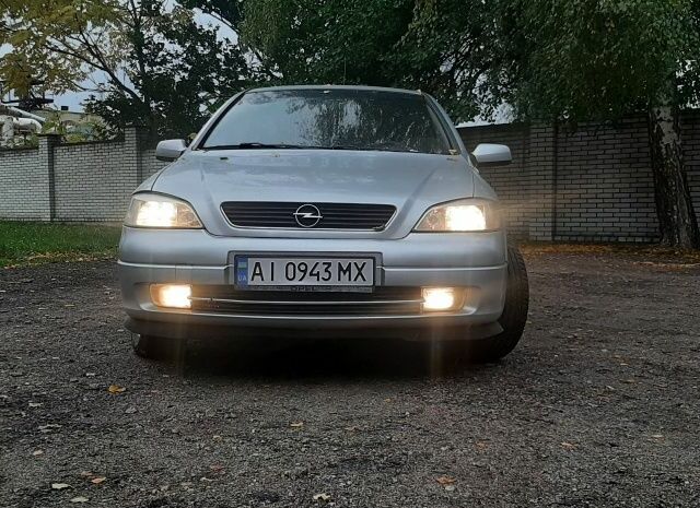 Сірий Опель Астра, об'ємом двигуна 1.6 л та пробігом 221 тис. км за 3800 $, фото 1 на Automoto.ua