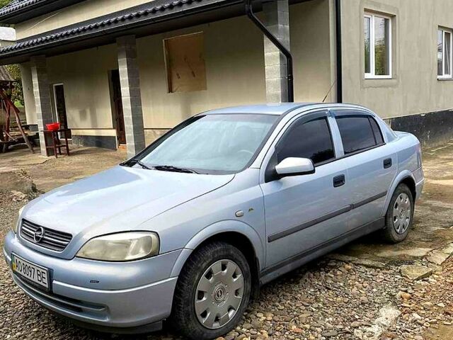 Серый Опель Астра, объемом двигателя 1.4 л и пробегом 264 тыс. км за 2500 $, фото 1 на Automoto.ua