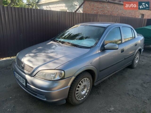 Сірий Опель Астра, об'ємом двигуна 1.6 л та пробігом 250 тис. км за 3300 $, фото 1 на Automoto.ua