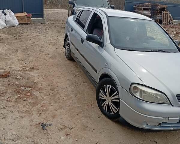 Сірий Опель Астра, об'ємом двигуна 1.6 л та пробігом 285 тис. км за 3400 $, фото 1 на Automoto.ua