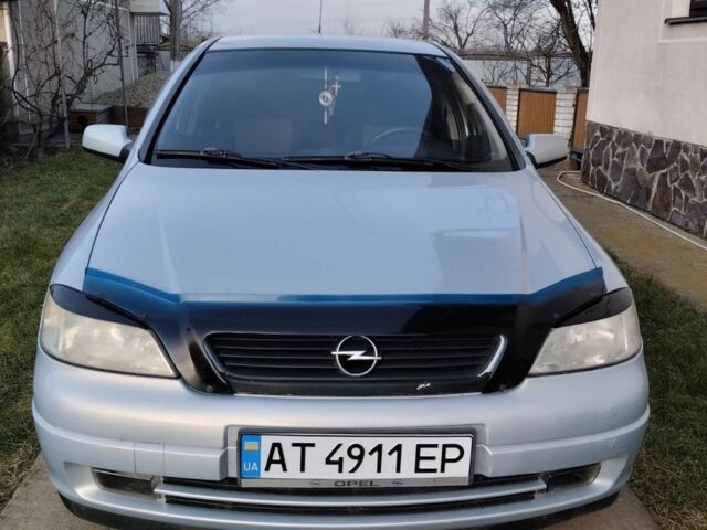 Серый Опель Астра, объемом двигателя 1.6 л и пробегом 248 тыс. км за 3200 $, фото 1 на Automoto.ua