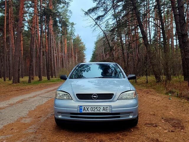 Серый Опель Астра, объемом двигателя 14 л и пробегом 350 тыс. км за 2700 $, фото 1 на Automoto.ua