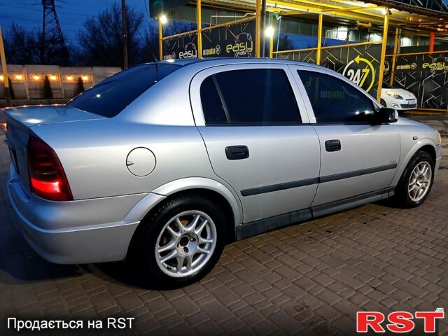 Сірий Опель Астра, об'ємом двигуна 1.6 л та пробігом 200 тис. км за 3850 $, фото 1 на Automoto.ua