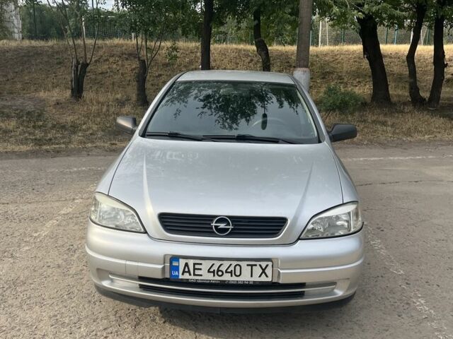 Сірий Опель Астра, об'ємом двигуна 1.4 л та пробігом 114 тис. км за 4000 $, фото 1 на Automoto.ua