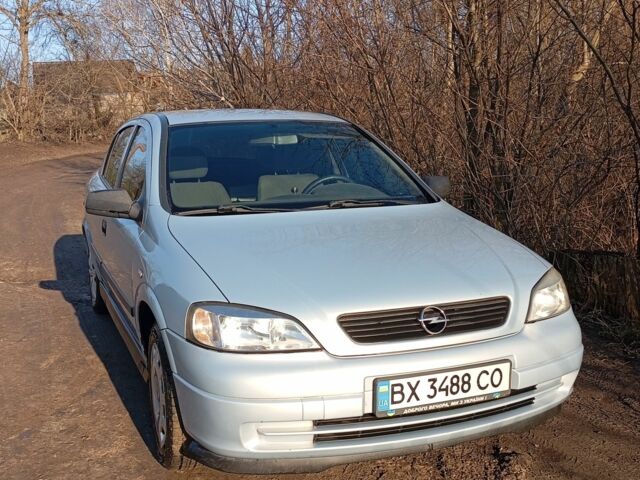 Серый Опель Астра, объемом двигателя 1 л и пробегом 222 тыс. км за 4500 $, фото 1 на Automoto.ua