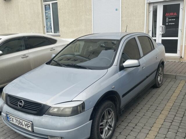 Серый Опель Астра, объемом двигателя 1.6 л и пробегом 290 тыс. км за 2400 $, фото 1 на Automoto.ua