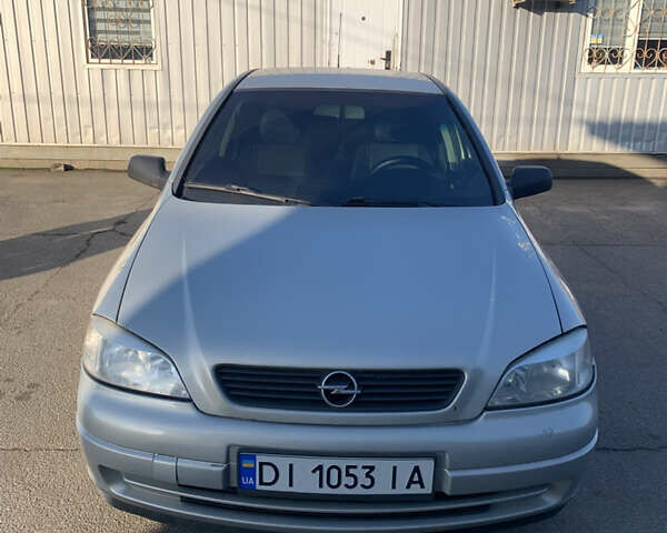 Сірий Опель Астра, об'ємом двигуна 1.39 л та пробігом 252 тис. км за 3850 $, фото 1 на Automoto.ua