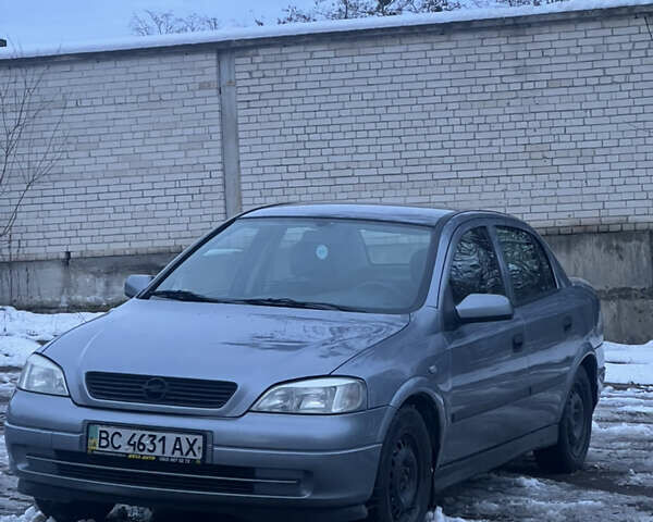Серый Опель Астра, объемом двигателя 1.4 л и пробегом 351 тыс. км за 3600 $, фото 1 на Automoto.ua