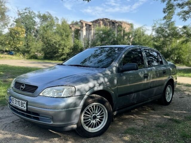 Серый Опель Астра, объемом двигателя 1.4 л и пробегом 189 тыс. км за 4200 $, фото 1 на Automoto.ua