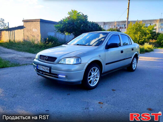 Серый Опель Астра, объемом двигателя 1.4 л и пробегом 198 тыс. км за 3500 $, фото 1 на Automoto.ua