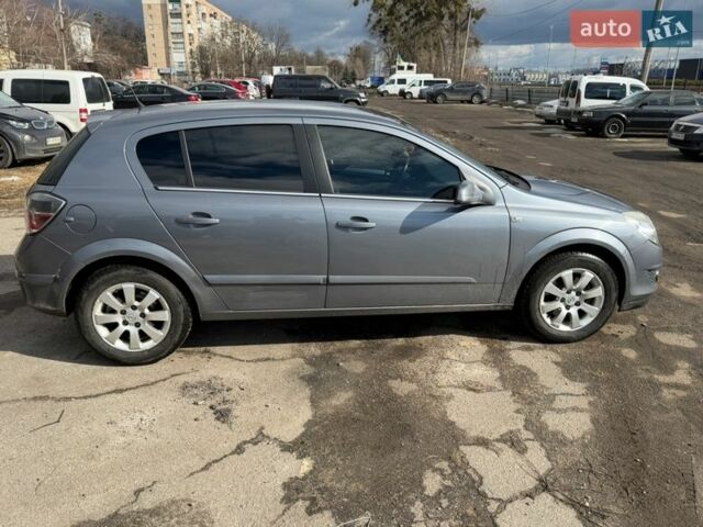 Серый Опель Астра, объемом двигателя 1.8 л и пробегом 221 тыс. км за 4900 $, фото 1 на Automoto.ua