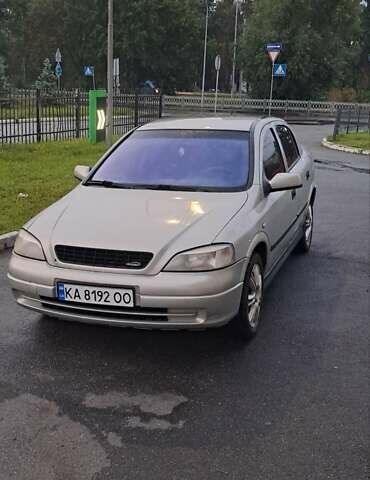 Серый Опель Астра, объемом двигателя 1.39 л и пробегом 202 тыс. км за 3000 $, фото 1 на Automoto.ua