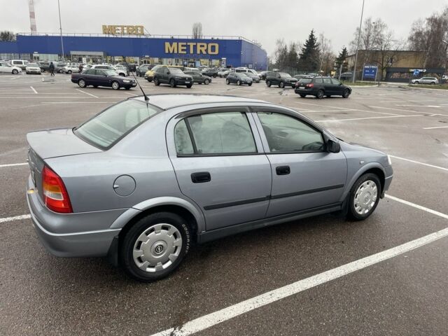 Сірий Опель Астра, об'ємом двигуна 1.6 л та пробігом 256 тис. км за 4150 $, фото 1 на Automoto.ua