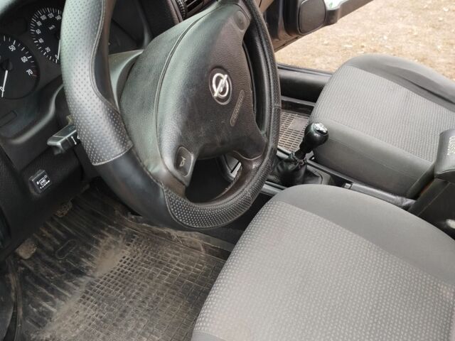 Серый Опель Астра, объемом двигателя 0 л и пробегом 180 тыс. км за 4200 $, фото 1 на Automoto.ua