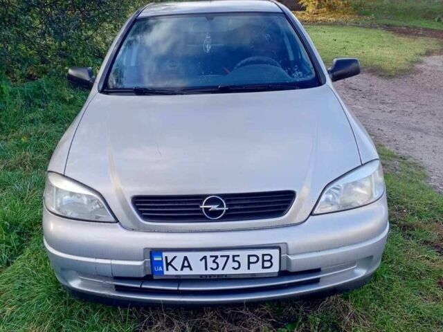 Сірий Опель Астра, об'ємом двигуна 1.4 л та пробігом 300 тис. км за 3500 $, фото 1 на Automoto.ua