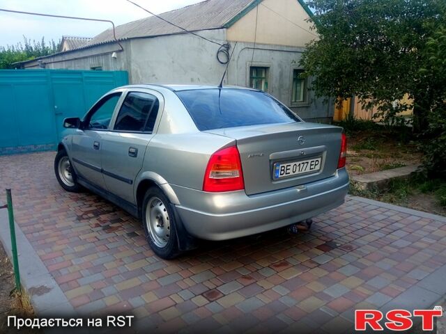 Серый Опель Астра, объемом двигателя 1.6 л и пробегом 217 тыс. км за 3500 $, фото 1 на Automoto.ua