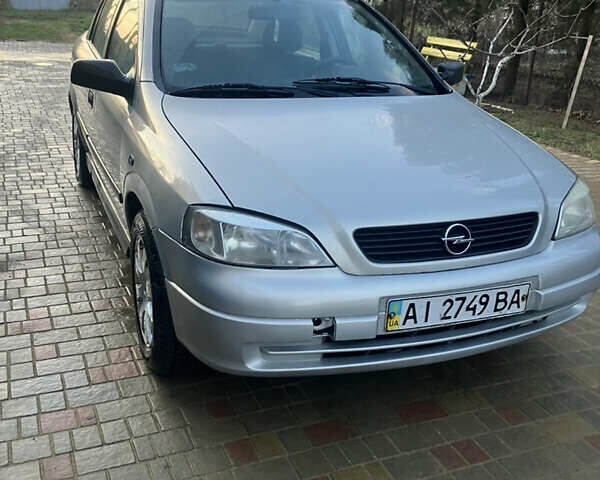 Сірий Опель Астра, об'ємом двигуна 1.4 л та пробігом 222 тис. км за 3200 $, фото 1 на Automoto.ua