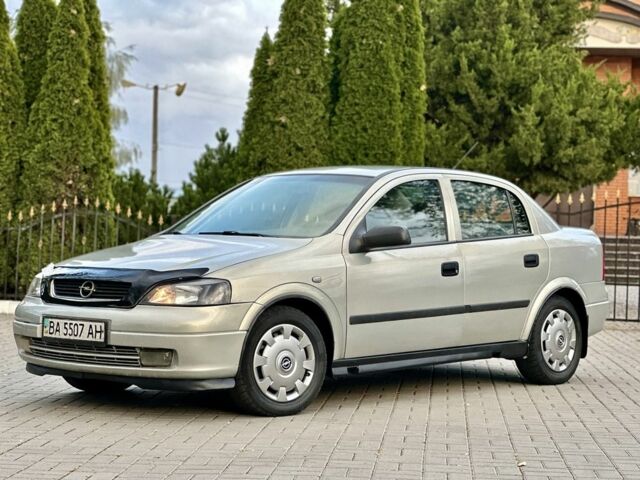 Опель Астра 2007 в Кропивницком (Кировограде) на Automoto.ua Серый Опель Астра, объемом двигателя 1.4 л и пробегом 212 тыс. км за 3750 $, фото 1 на Automoto.ua