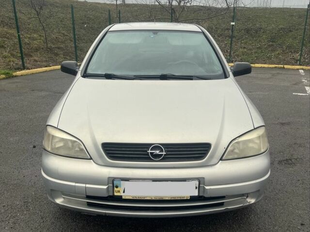 Серый Опель Астра, объемом двигателя 1.4 л и пробегом 1000 тыс. км за 2500 $, фото 1 на Automoto.ua