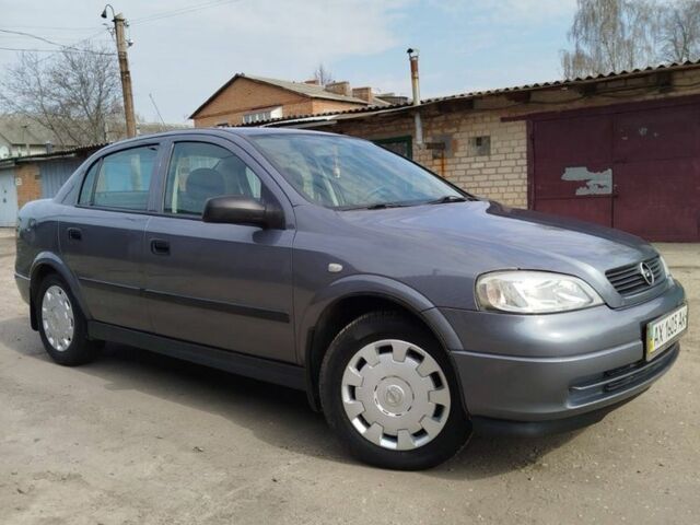 Серый Опель Астра, объемом двигателя 1.4 л и пробегом 120 тыс. км за 4900 $, фото 1 на Automoto.ua