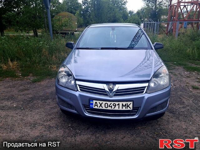 Серый Опель Астра, объемом двигателя 1.6 л и пробегом 122 тыс. км за 4000 $, фото 1 на Automoto.ua