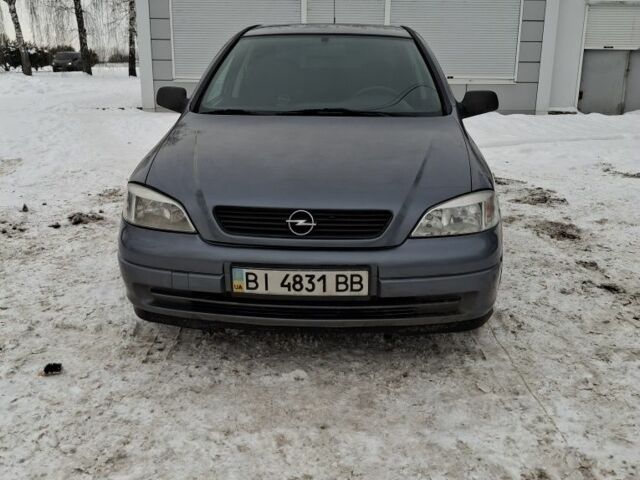 Сірий Опель Астра, об'ємом двигуна 1.4 л та пробігом 235 тис. км за 3900 $, фото 1 на Automoto.ua