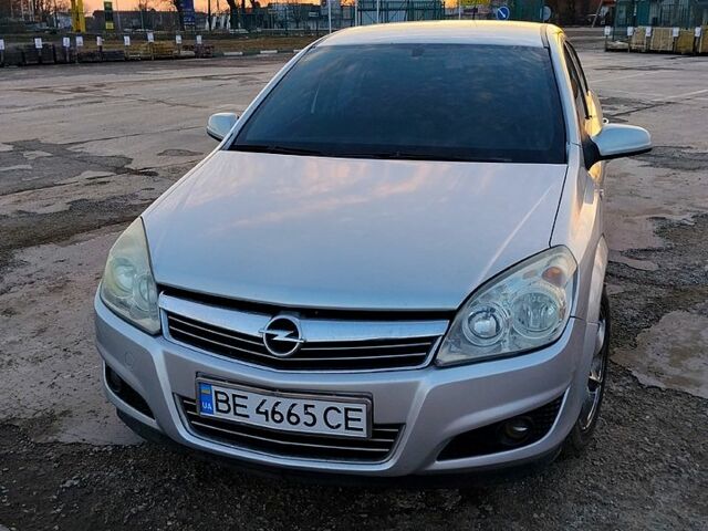 Сірий Опель Астра, об'ємом двигуна 1.8 л та пробігом 178 тис. км за 4400 $, фото 1 на Automoto.ua