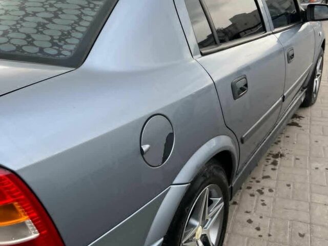 Сірий Опель Астра, об'ємом двигуна 1.4 л та пробігом 243 тис. км за 3400 $, фото 1 на Automoto.ua