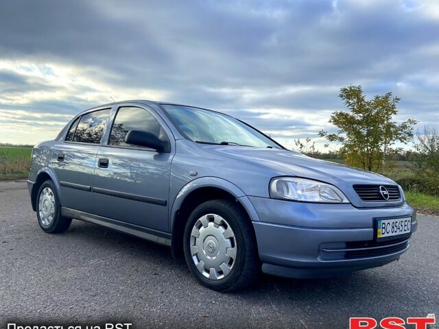 Серый Опель Астра, объемом двигателя 1.6 л и пробегом 199 тыс. км за 4200 $, фото 1 на Automoto.ua