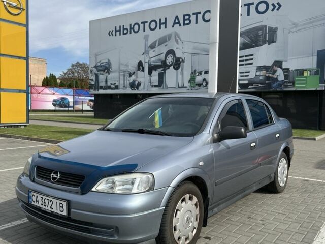Сірий Опель Астра, об'ємом двигуна 1.4 л та пробігом 198 тис. км за 3600 $, фото 1 на Automoto.ua
