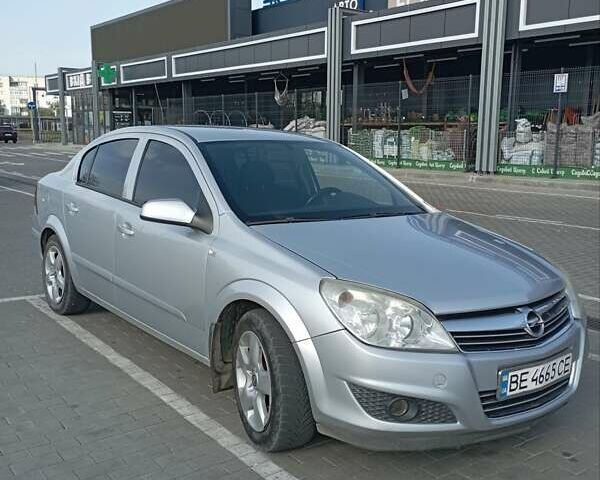 Опель Астра 2008 в Первомайск на Automoto.ua Серый Опель Астра, объемом двигателя 1.8 л и пробегом 175 тыс. км за 5500 $, фото 1 на Automoto.ua