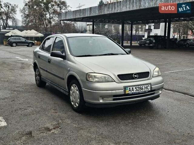 Сірий Опель Астра, об'ємом двигуна 0 л та пробігом 200 тис. км за 2900 $, фото 1 на Automoto.ua