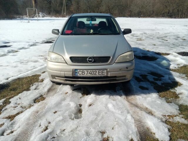 Серый Опель Астра, объемом двигателя 1.6 л и пробегом 226 тыс. км за 2100 $, фото 1 на Automoto.ua