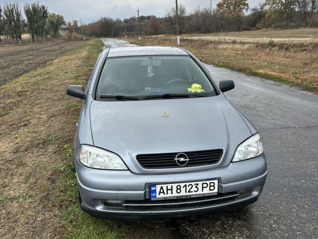 Опель Астра 2008 в Краматорске на Automoto.ua Серый Опель Астра, объемом двигателя 1.4 л и пробегом 199 тыс. км за 4000 $, фото 1 на Automoto.ua