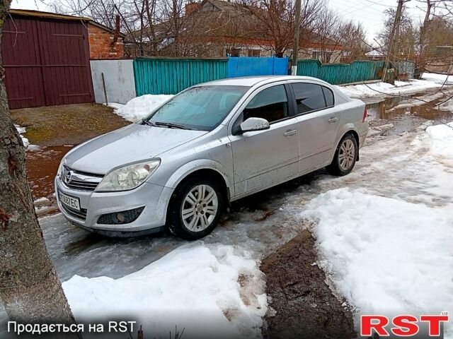 Серый Опель Астра, объемом двигателя 1.6 л и пробегом 210 тыс. км за 5100 $, фото 1 на Automoto.ua