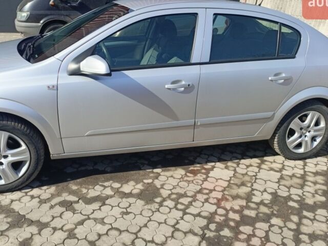 Сірий Опель Астра, об'ємом двигуна 1.6 л та пробігом 250 тис. км за 5700 $, фото 1 на Automoto.ua