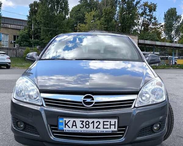 Сірий Опель Астра, об'ємом двигуна 1.6 л та пробігом 191 тис. км за 6500 $, фото 1 на Automoto.ua