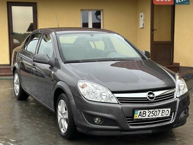 Сірий Опель Астра, об'ємом двигуна 1.6 л та пробігом 77 тис. км за 6800 $, фото 1 на Automoto.ua