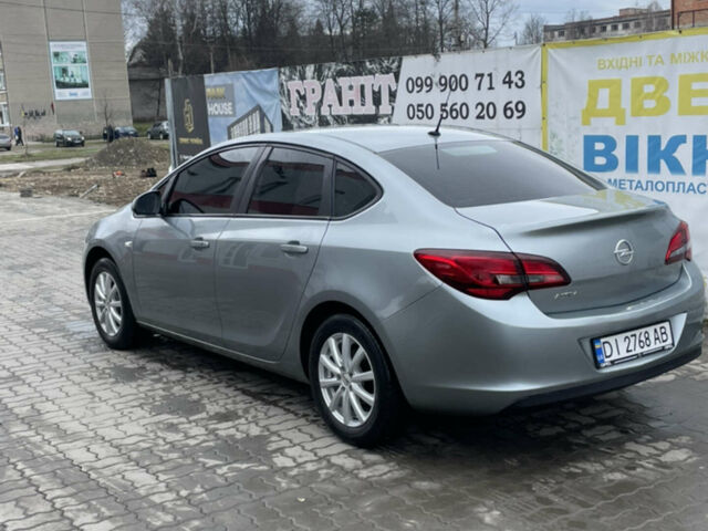 Серый Опель Астра, объемом двигателя 1.6 л и пробегом 175 тыс. км за 7800 $, фото 1 на Automoto.ua