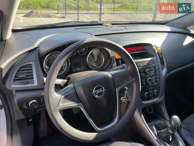 Серый Опель Астра, объемом двигателя 1.6 л и пробегом 175 тыс. км за 7800 $, фото 1 на Automoto.ua