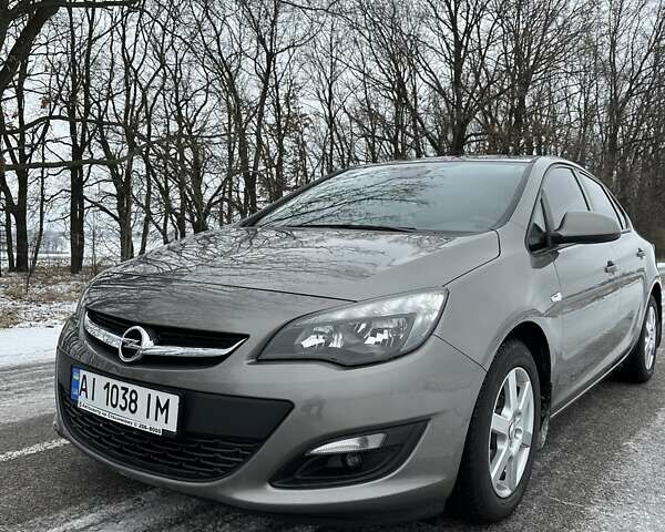 Сірий Опель Астра, об'ємом двигуна 1.4 л та пробігом 38 тис. км за 13000 $, фото 1 на Automoto.ua